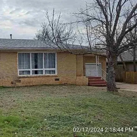 Buy this 3 bed house on 3174 Northwest Kinyon Avenue in Lawton, OK 73505