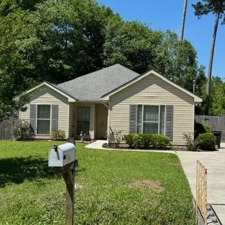 Buy this 3 bed house on 175 Manassas Drive in St. Tammany Parish, LA 70460