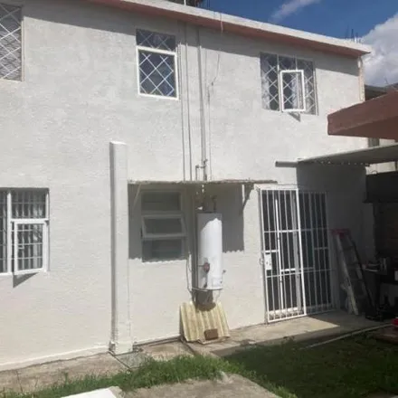 Buy this 6 bed house on unnamed road in Fraccionamiento El Tejocote, 56239 Cuautlalpan