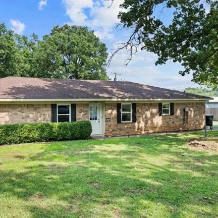 Buy this 3 bed house on 524 Tullie Drive in Longview, TX 75601