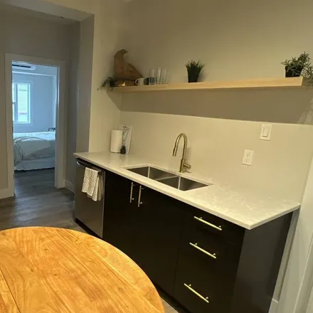 Image 3 - Downtown Halifax, Halifax, NS B3K 3B5, Canada - Apartment for rent