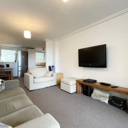 Image 3 - Kingscote Way, Brighton, BN1 4GX, United Kingdom - Apartment for rent
