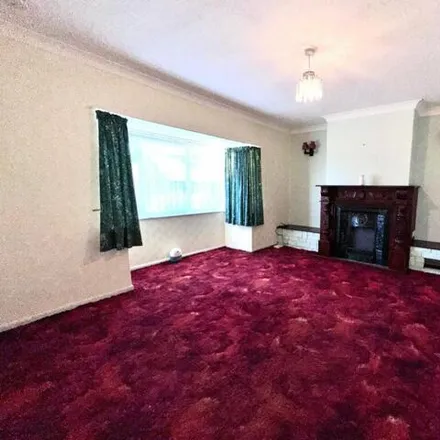 Image 2 - Bempton Oval, Bridlington, YO16 7HW, United Kingdom - House for sale