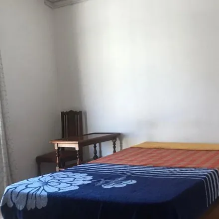 Rent this 2 bed room on Ping Ping in Avinguda de la Mare de Déu de Montserrat, 08001 Barcelona