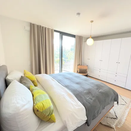 Rent this 3 bed apartment on Nürnberger Straße 68-69 in 10787 Berlin, Germany