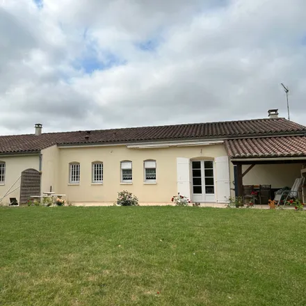 Buy this 3 bed house on 17400 Saint-Jean-d'Angély