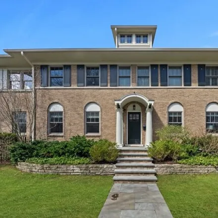 Image 1 - 217 Greenleaf Avenue, Wilmette, New Trier Township, IL 60091, USA - House for sale