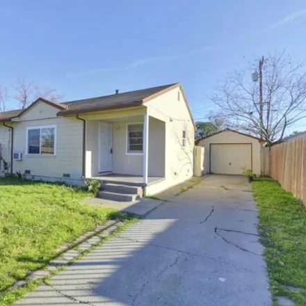 Buy this 2 bed house on 5166 Gordon Drive in Sacramento County, CA 95824