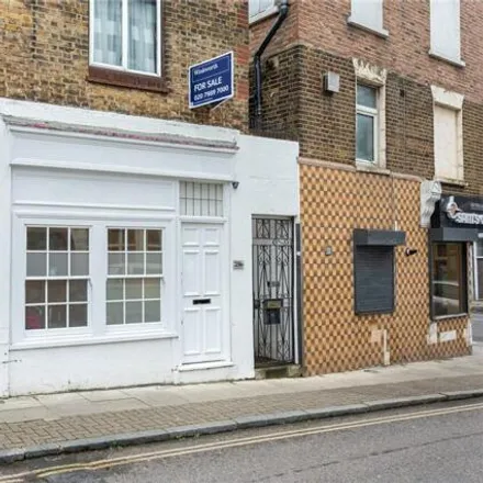 Buy this studio apartment on 23 Leconfield Road in London, N16 9BU