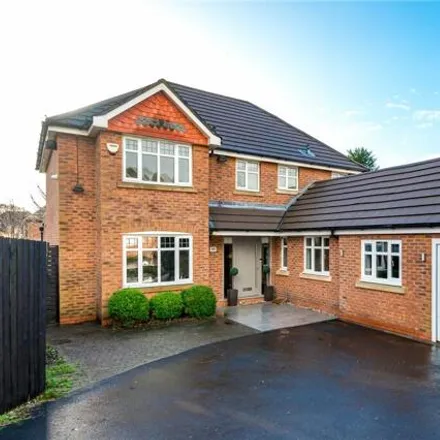 Buy this 4 bed house on Weld Blundell Avenue in Lydiate, L31 4EF