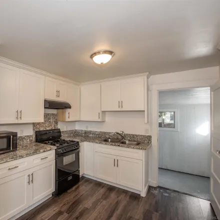 Image 2 - 1441 Hoover Avenue, National City, CA 91950, USA - House for sale