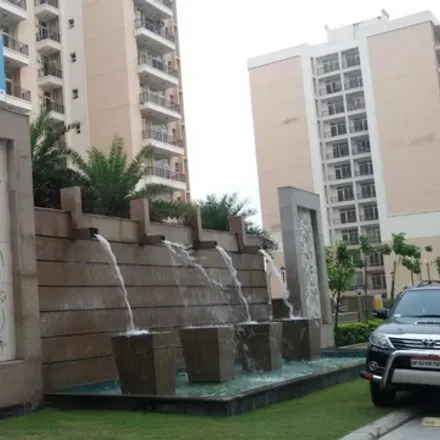 Buy this 3 bed apartment on unnamed road in Lucknow, Lucknow - 226010
