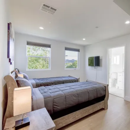 Rent this 4 bed apartment on Los Angeles