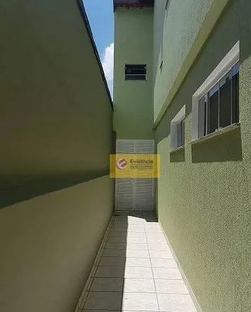 Buy this 2 bed house on Rua Alexandreta in Jardim Santo Antônio, Santo André - SP