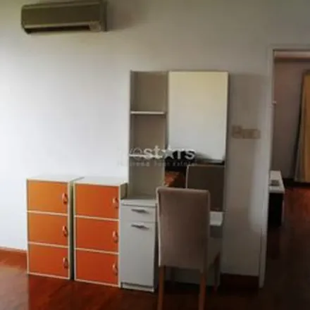 Rent this 4 bed apartment on Soi Nang Linchi 4 in Akhan Songkhro, Sathon District