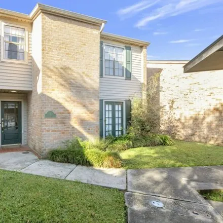 Rent this 3 bed townhouse on Marsh Wren Circle in Lafayette, LA 70595