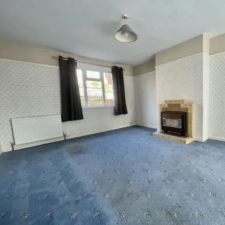 Image 3 - 12 Meadow Way, Exeter, EX2 5BJ, United Kingdom - House for sale