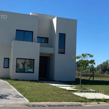 Buy this 3 bed house on Puertos / Entrada Sur in Avenida de Los Lagos, Partido de Escobar