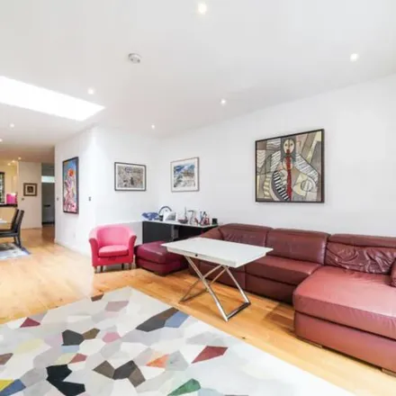 Image 9 - Ordnance Hill, London, NW8 6PY, United Kingdom - Townhouse for rent