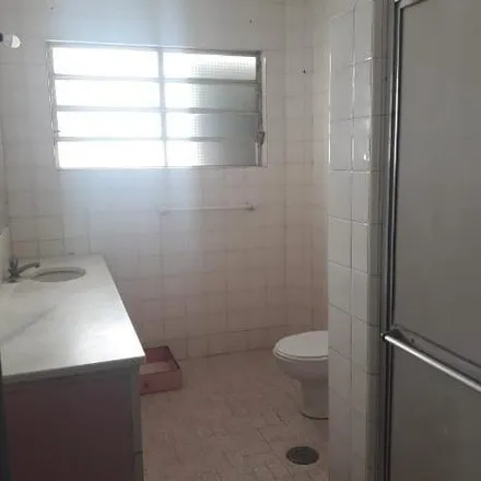 Rent this 3 bed apartment on Rua Cuiabá in Centro, Catanduva - SP