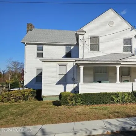 Rent this 4 bed house on 13 1st St in Rumson, New Jersey