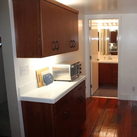 Rent this 1 bed apartment on Eureka