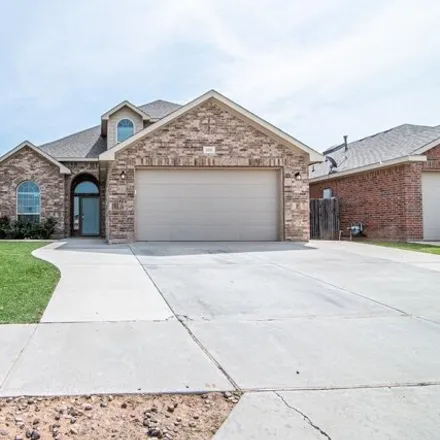 Rent this 4 bed house on 810 Victory Pkwy in Midland, Texas