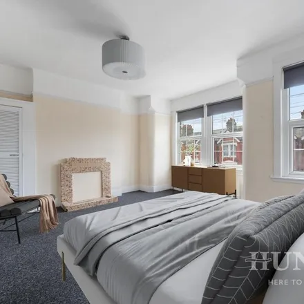 Image 2 - Linley Road, London, N17 6EX, United Kingdom - House for rent