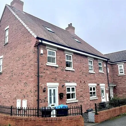 Rent this 4 bed house on unnamed road in Sowerby, YO7 1GF