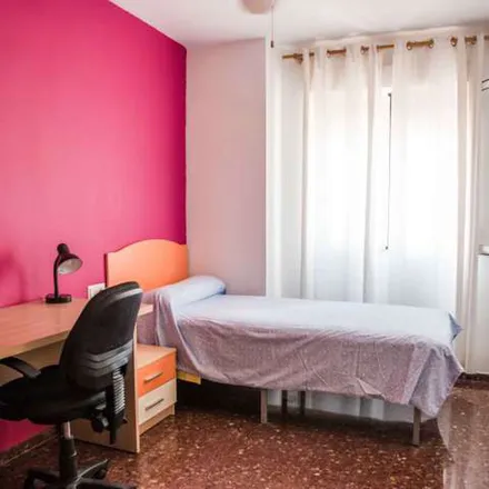 Image 3 - Carrer de la República de Guinea Equatorial, 192-200, 46022 Valencia, Spain - Apartment for rent