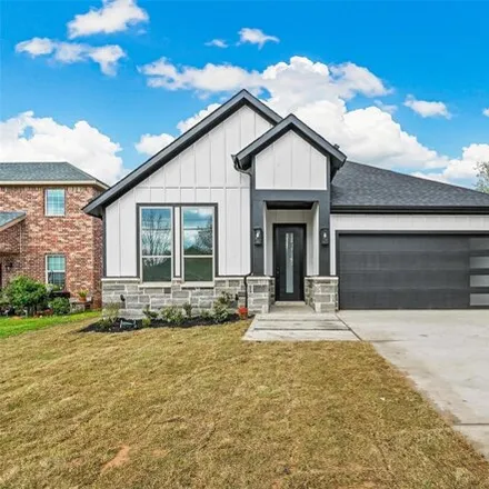 Buy this 4 bed house on 1239 Cambridge Street in River Oaks, Tarrant County