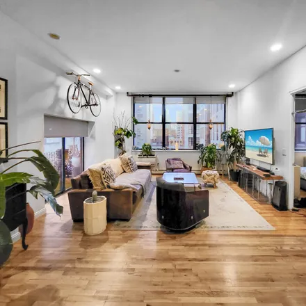 Rent this 1 bed apartment on Citi Bike in 4th Avenue, New York