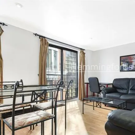 Rent this 2 bed room on Bridgewater Square in Barbican, London