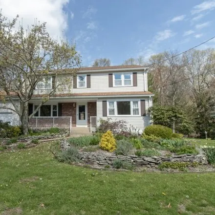 Buy this 4 bed house on 26 Oak Hallow Road in Branford, CT 06405