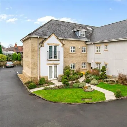Image 2 - Spring Meadow, Clitheroe, BB7 2AG, United Kingdom - Apartment for sale