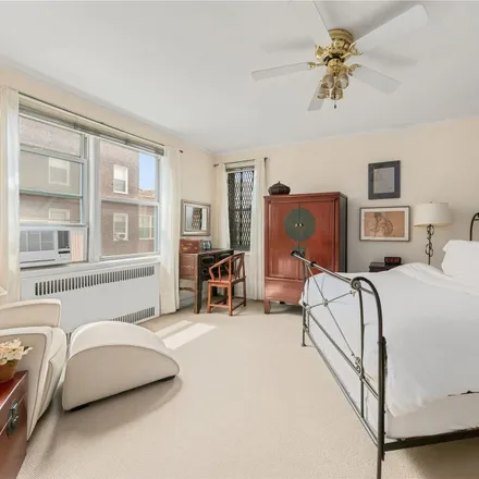 Image 6 - Queens Boulevard, New York, NY 11375, USA - Condo for sale