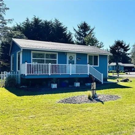 Image 2 - 905 Texmar Street Southwest, Ocean Shores, Grays Harbor County, WA 98569, USA - House for sale