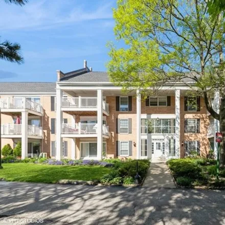 Buy this 2 bed condo on 5665 Carriageway Drive in Williamsburg, Rolling Meadows