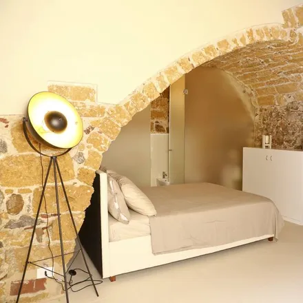 Rent this studio apartment on 90015 Cefalù PA