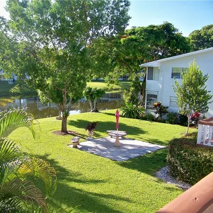 Buy this 1 bed condo on Durham D in Durham Circle, Deerfield Beach Century Village