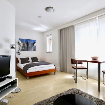 Rent this 1 bed apartment on Bismarckstraße in 50672 Cologne, Germany