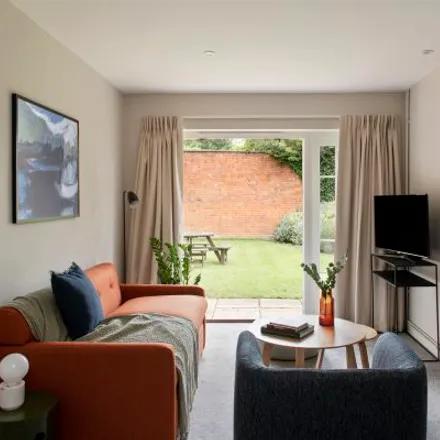 Rent this 3 bed townhouse on Saco House in 6 Castle Crescent, Reading