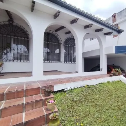 Image 1 - Julian Surries, 170104, Quito, Ecuador - House for sale