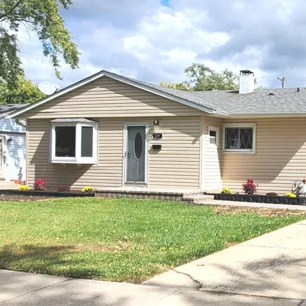 Buy this 3 bed house on 329 Fletcher Drive in Buffalo Grove, IL 60090
