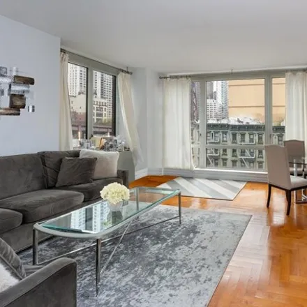 Rent this 2 bed apartment on Bridge Tower Place in East 61st Street, New York
