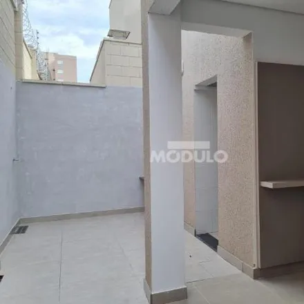 Rent this 3 bed house on Rotunda Coralia Lima Machado in Jardim Inconfidência, Uberlândia - MG