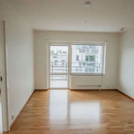 Rent this 3 bed apartment on Pyntvägen in 295 31 Bromölla, Sweden