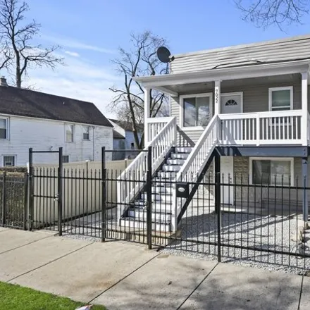 Image 6 - 7022 South Hermitage Avenue, Chicago, IL 60636, USA - House for sale