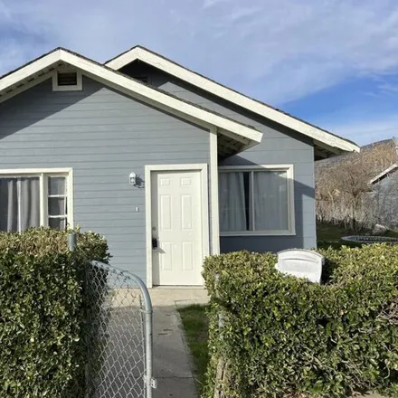 Rent this 2 bed house on 275 East H Street in Tehachapi, CA 93561