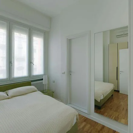 Rent this 4 bed apartment on Ortopedia Subema Humantec in Via Giovanni Battista Pergolesi 8, 20124 Milan MI